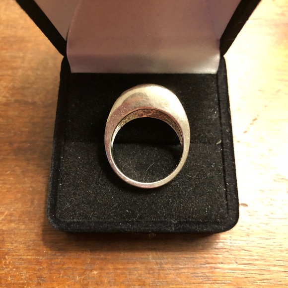 Sterling silver purple stone ring - Picture 4 of 5